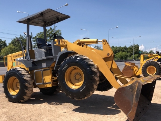 ขายรถตักล้อยาง TCM E830 (เท่าเทียบ WA100) นำเข้าเองจากญี่ปุ่น สภาพสวยพร้อมใช้ มีVDOการทำงานครับ ขายรถตักล้อยาง TCM E830 (เท่าเทียบ WA100) นำเข้าเองจากญี่ปุ่น สภาพสวยพร้อมใช้ มีVDOการทำงานครับ