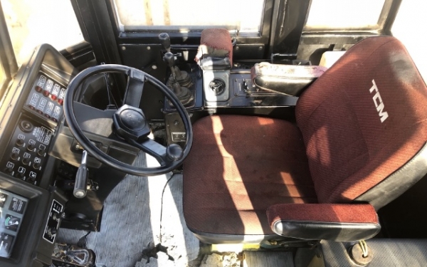 ขายรถตักล้อยาง TCM 865-2 (4,XXX ชั่วโมง) นำเข้าเองจากญี่ปุ่น สภาพสวยพร้อมใช้ มีVDOการทำงานครับ