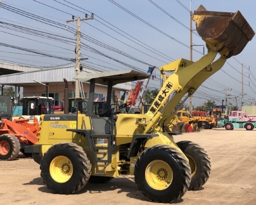 ขายรถตักล้อยาง KOMATSU WA100-3 (1,XXX ชั่วโมง) นำเข้าเองจากญี่ปุ่น สภาพสวยพร้อมใช้ มีVDOการทำงานครับ ขายรถตักล้อยาง KOMATSU WA100-3 (1,XXX ชั่วโมง) นำเข้าเองจากญี่ปุ่น สภาพสวยพร้อมใช้ มีVDOการทำงานครับ