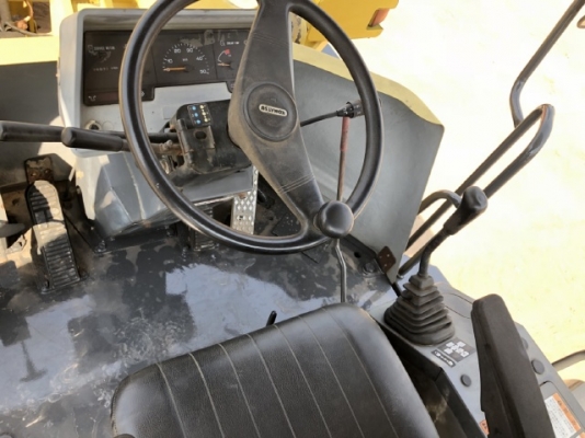 ขายรถตักล้อยาง KOMATSU WA100-3 (1,XXX ชั่วโมง) นำเข้าเองจากญี่ปุ่น สภาพสวยพร้อมใช้ มีVDOการทำงานครับ ขายรถตักล้อยาง KOMATSU WA100-3 (1,XXX ชั่วโมง) นำเข้าเองจากญี่ปุ่น สภาพสวยพร้อมใช้ มีVDOการทำงานครับ