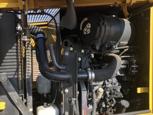 ขายรถตักล้อยาง KOMATSU WA100-5 แขนยาวพิเศษ นำเข้าเองจากญี่ปุ่น สภาพสวยพร้อมใช้ มีVDOการทำงานครับ