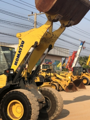 ขายรถตักล้อยาง KOMATSU WA320-7 ปี 2015 นำเข้าเองจากญี่ปุ่น สภาพสวยพร้อมใช้ มีVDOการทำงานครับ