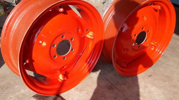 ขายกระทะล้อขอบ 12.4-24 รับสั่งและส่งถึงที่ทั่วประเทศ  สนใจติดต่อ 084-9997463