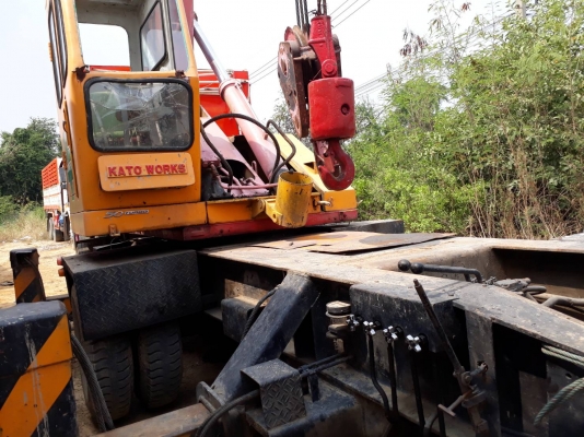 ต้องการขายรถเครนคาโต้ปี 59 11 TON 6 ล้อ 2 เพลา 125 แรง  รับงานเทียบเท่า16 TON ขายตามสภาพ..พร้อมใช้สนใจติดต่อด่วนๆๆ 084-5391041 , 089-2050655