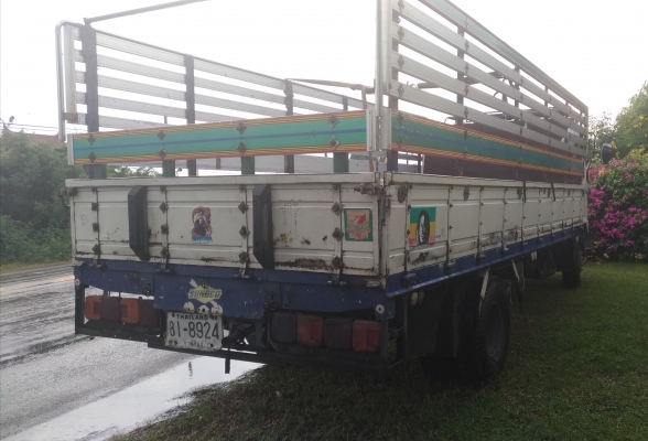 ขาย6ล้อHINO FC 4J 145แรง ปี47 ยาว5.50เมตร  เครื่องดี คัสชีส์สวย ตามสภาพครับ