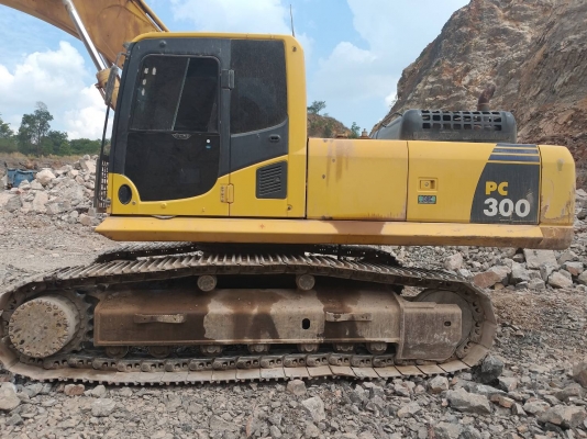 ขายด่วน!! Komatsu PC300-8 สภาพสวยค่ะ