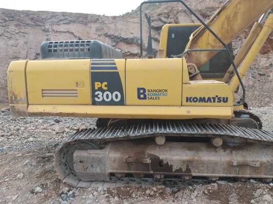 ขายด่วน!! Komatsu PC300-8 สภาพสวยค่ะ