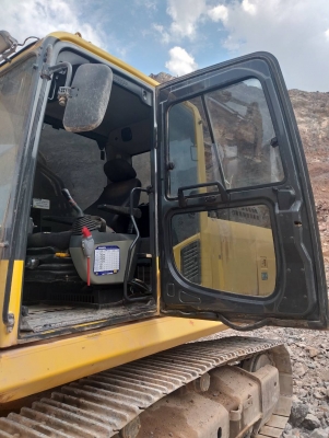 ขายด่วน!! Komatsu PC300-8 สภาพสวยค่ะ