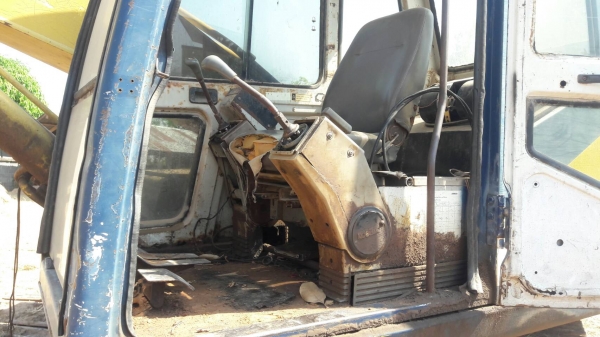 ขายแบคโฮโกเบ SK200-/// ไฟตัดเอกสารเล่มทะเบียนราคา 400,000 ต่อรอง