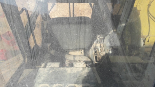 ขายแบคโฮโกเบ SK200-/// ไฟตัดเอกสารเล่มทะเบียนราคา 400,000 ต่อรอง