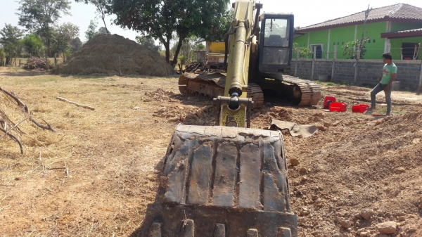 ขายแบคโฮโกเบ SK200-/// ไฟตัดเอกสารเล่มทะเบียนราคา 400,000