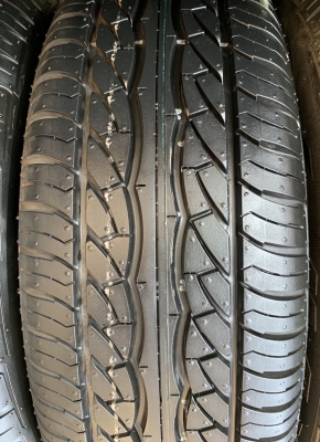 ล้อแม็ก 4รู100 Nissan Note,Almera ,March ขอบ 15 พร้อมยางป้ายแดง 185-65-15 Maxxis ปี 18 ดอกยางตุ่มเด้งๆ เส้นสีจัด