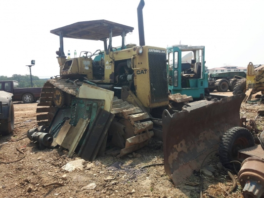 ขายแทรคเตอร์ CAT.D4H ราคา 300,000