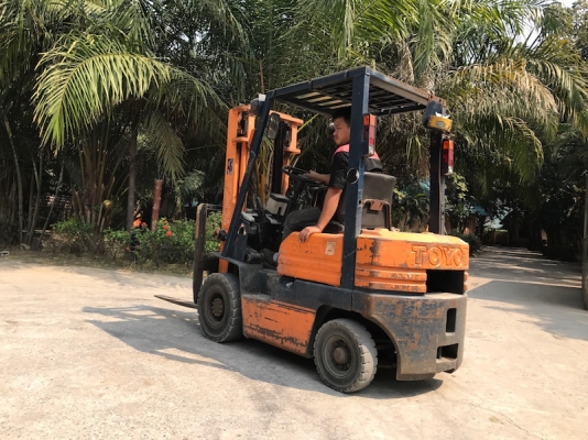 ขายFORKLIFT TOYOTA 5FG15(1.5ตัน) สวยเดิมจากญี่ปุ่น ยังไม่เคยใช้ในไทย 115,000เท่านั้น!!