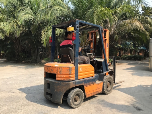 ขายFORKLIFT TOYOTA 5FG15(1.5ตัน) สวยเดิมจากญี่ปุ่น ยังไม่เคยใช้ในไทย 115,000เท่านั้น!!