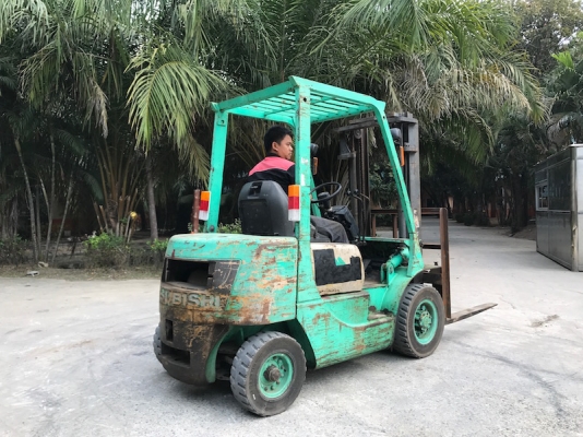 ขายFORKLIFT MITSUBISHI FD20(2ตัน)(ดีเซล) สวยเดิมจากญี่ปุ่น ยังไม่เคยใช้ในไทย 139,000เท่านั้น!!
