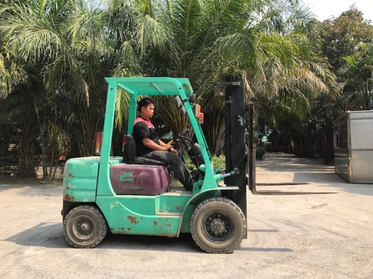 ขายFORKLIFT MITSUBISHI FD25(ฟรูฟรี้)(AUTO)(2.5ตัน)(ดีเซล) สวยเดิมจากญี่ปุ่น ยังไม่เคยใช้ในไทย 155,000เท่านั้น!!