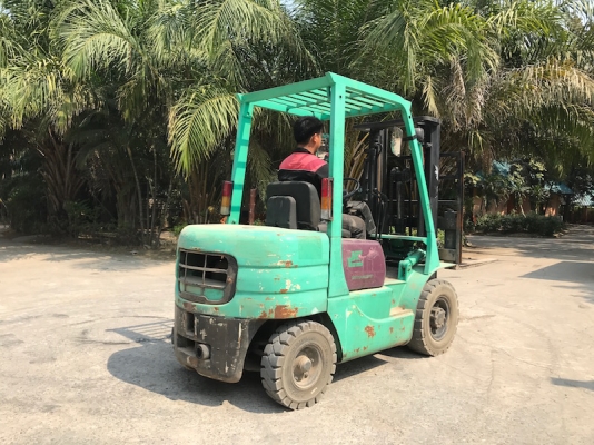 ขายFORKLIFT MITSUBISHI FD25(ฟรูฟรี้)(AUTO)(2.5ตัน)(ดีเซล) สวยเดิมจากญี่ปุ่น ยังไม่เคยใช้ในไทย 155,000เท่านั้น!!