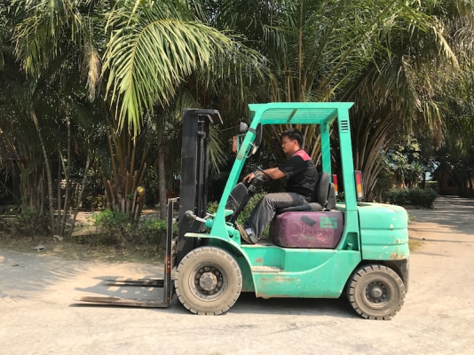 ขายFORKLIFT MITSUBISHI FD25(ฟรูฟรี้)(AUTO)(2.5ตัน)(ดีเซล) สวยเดิมจากญี่ปุ่น ยังไม่เคยใช้ในไทย 155,000เท่านั้น!!