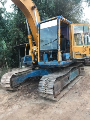 ขายด่วน รถแบคโฮ Komatsu 120รุ่น3 บูมยาว รถพร้อมใช้งาน มีเอกสารซื้อขาย เพียง 360000 บาท