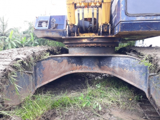 ขายแบคโฮ KOMATSU.PC200-5 ไฟเต็มเอกสารอินวอยราคา 650,000