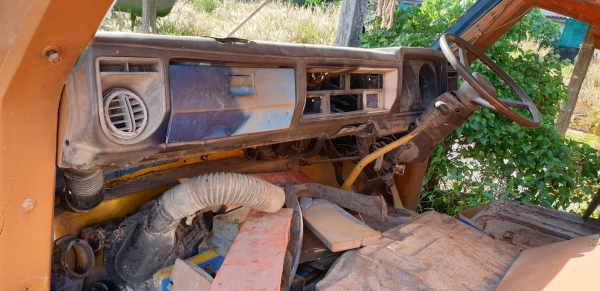 โครงสร้างรถพร้อมทะเบียน รถยี่ห้ออีซูซุ  ทะเบียนพร้อมโอน  ขนาด 110 แรงม้า  แซซซีสวย  เครื่อง+เกียร์+เฟื่องท้ายมีครบ