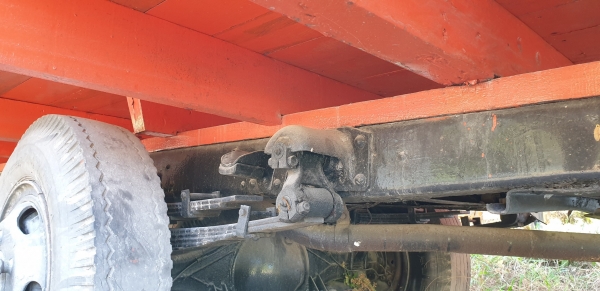 โครงสร้างรถพร้อมทะเบียน รถยี่ห้ออีซูซุ  ทะเบียนพร้อมโอน  ขนาด 110 แรงม้า  แซซซีสวย  เครื่อง+เกียร์+เฟื่องท้ายมีครบ