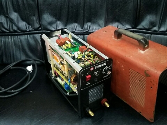 ตู้เชื่อม STICK 200 มือสองของดี สินค้าคุณภาพ พร้อมสาย เชื่อม 7 เมตร GND 5 เมตร ตู้เชื่อม STICK 200 มือสองของดี สินค้าคุณภาพ พร้อมสาย เชื่อม 7 เมตร GND 5 เมตร