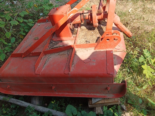 ตัดหญ้าติดรถไถ