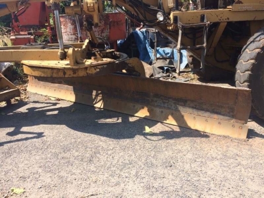 ขาย 1,380,000 รถเกรด (c)(a)(t)(t)(e)(r)(p)(i)(l)(a)(r)   (1)(2)(g) ชีเรียล 61M13830 เครื่อง 10Z แรง ใบมีด 14 ฟุต สภาพสวยเก่านอก เอกสารเล่มทะเบียน  รถอยู่  นครปฐม โทร 0610710295  สนใจ รายการสินค้า อื่นๆ ที่ เว็ปไชค์ Truck2Hand https://www.truck2hand.com/in