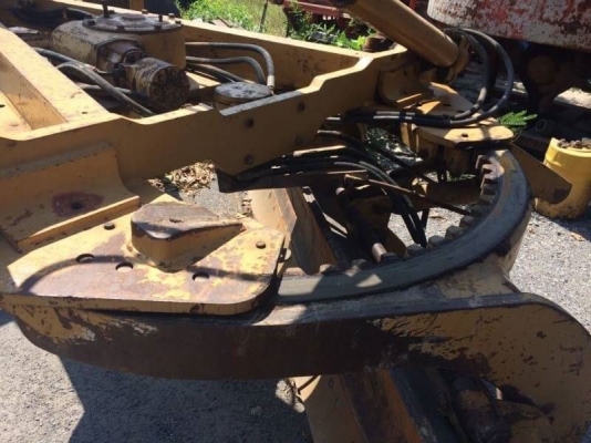 ขาย 1,380,000 รถเกรด (c)(a)(t)(t)(e)(r)(p)(i)(l)(a)(r)   (1)(2)(g) ชีเรียล 61M13830 เครื่อง 10Z แรง ใบมีด 14 ฟุต สภาพสวยเก่านอก เอกสารเล่มทะเบียน  รถอยู่  นครปฐม โทร 0610710295  สนใจ รายการสินค้า อื่นๆ ที่ เว็ปไชค์ Truck2Hand https://www.truck2hand.com/in