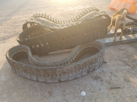 แทรคยางสําหลับใส่รถแบคโฮ