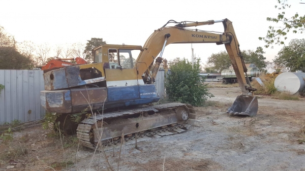 ขาย แบคโฮ KOMATSU PC120-3 เอกสารใบซื้อขาย เครื่อง 6BB1 ปั้มเดิม รถใช้งานได้ปกติ ช่วงล่างต้องเก็บงานหน่อย