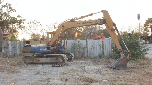 ขาย แบคโฮ KOMATSU PC120-3 เอกสารใบซื้อขาย เครื่อง 6BB1 ปั้มเดิม รถใช้งานได้ปกติ ช่วงล่างต้องเก็บงานหน่อย