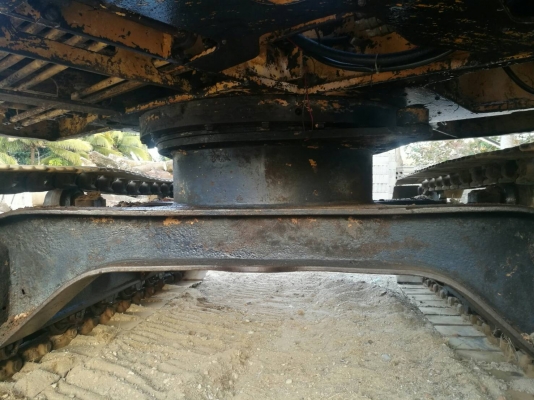 รถขุด​ KOMATSU​ PC100-2 ติดหัวคีบไม้.ลดราคาทั้งคันเหลือ 250,000 บาท.