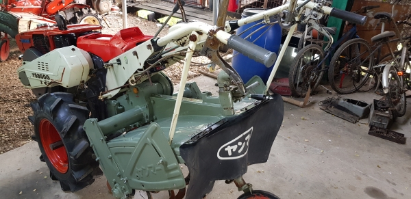 รถพรวนดิน 8.5 แรง ดีเชล พร้อมใช้งาน 29800 บาท ใบตีดิน 90 \% รถพรวนดิน 8.5 แรง ดีเชล พร้อมใช้งาน 29800 บาท ใบตีดิน 90 \%