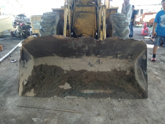 ขายด่วนรถตักเอวอ่อนCAT=910 ปี48 สภาพสวยใช้งานทุกวันมีเลมทะเบืยน สภาพดีพร้อมใช้งาน