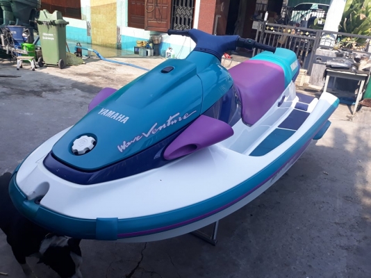 YAMAHA VN700