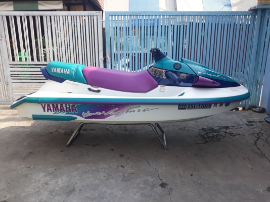 YAMAHA VN700