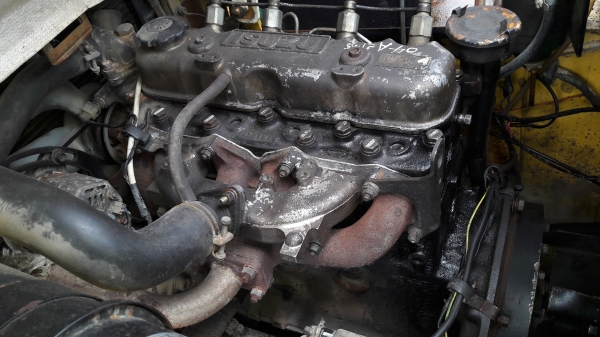 รถตักTCM SD10Z6 ดีเซล เก่าญี่ปุ่นแท้ 180000 บาท ต่อรอง โทร 084-5424150