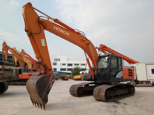 NEW IN STOCK!! ขายรถแบคโฮ HITACHI ZX200-5G ชั่วโมงการทำงาน 4,700 ชม. NEW IN STOCK!! ขายรถแบคโฮ HITACHI ZX200-5G ชั่วโมงการทำงาน 4,700 ชม.