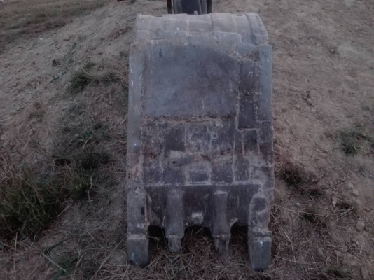 ขายด่วนรถแบคโฮKOMATSU=PC60=5 รถใช้งานอยู่ทุกวันครับ