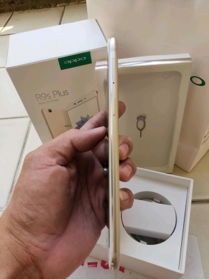 +++ OPPO R9s Plus สภาพสวย ใช้งานปกติ +++