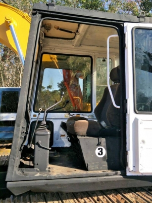 ขายแบคโฮ KOMATSU.PC120-3 มีหัวคีปพร้อมบุ้งกี๋ราคา 390,000 ขายแบคโฮ KOMATSU.PC120-3 มีหัวคีปพร้อมบุ้งกี๋ราคา 390,000