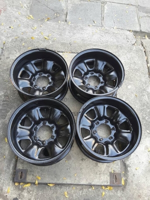 กะทะผ่า Vigo ขอบ 16*8 et-40 สภาพสวยๆ 1ชุด