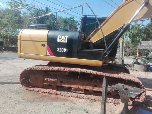 ขอแก้ไขลงราคาผิดขายดาวน์ 1,000,000 ไม่ใช่100,000 ขายแบคโฮ CAT320D2 รถทำงาน6000 ชม.ผ่อนเดือนละ70,000 