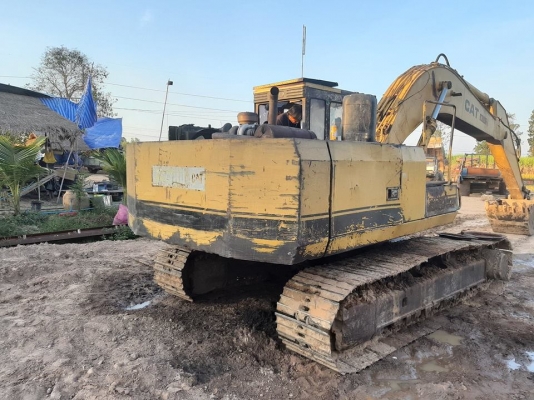 รถแบคโฮ CAT E200B 320,000บ.0808950608