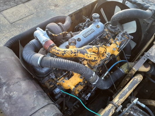 รถแบคโฮ CAT E200B 320,000บ.0808950608