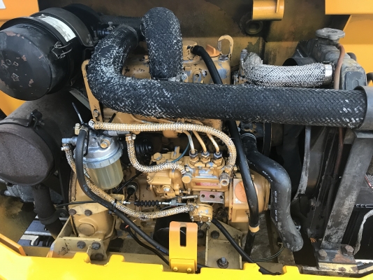 Komatsu pc15-2สภาพดีเก่าญี่ปุ่น มีใบอินวอยไม่เคยใช้ในไทย Komatsu pc15-2สภาพดีเก่าญี่ปุ่น มีใบอินวอยไม่เคยใช้ในไทย