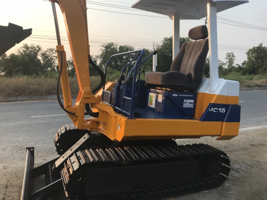 Komatsu pc15-2สภาพดีเก่าญี่ปุ่น มีใบอินวอยไม่เคยใช้ในไทย Komatsu pc15-2สภาพดีเก่าญี่ปุ่น มีใบอินวอยไม่เคยใช้ในไทย